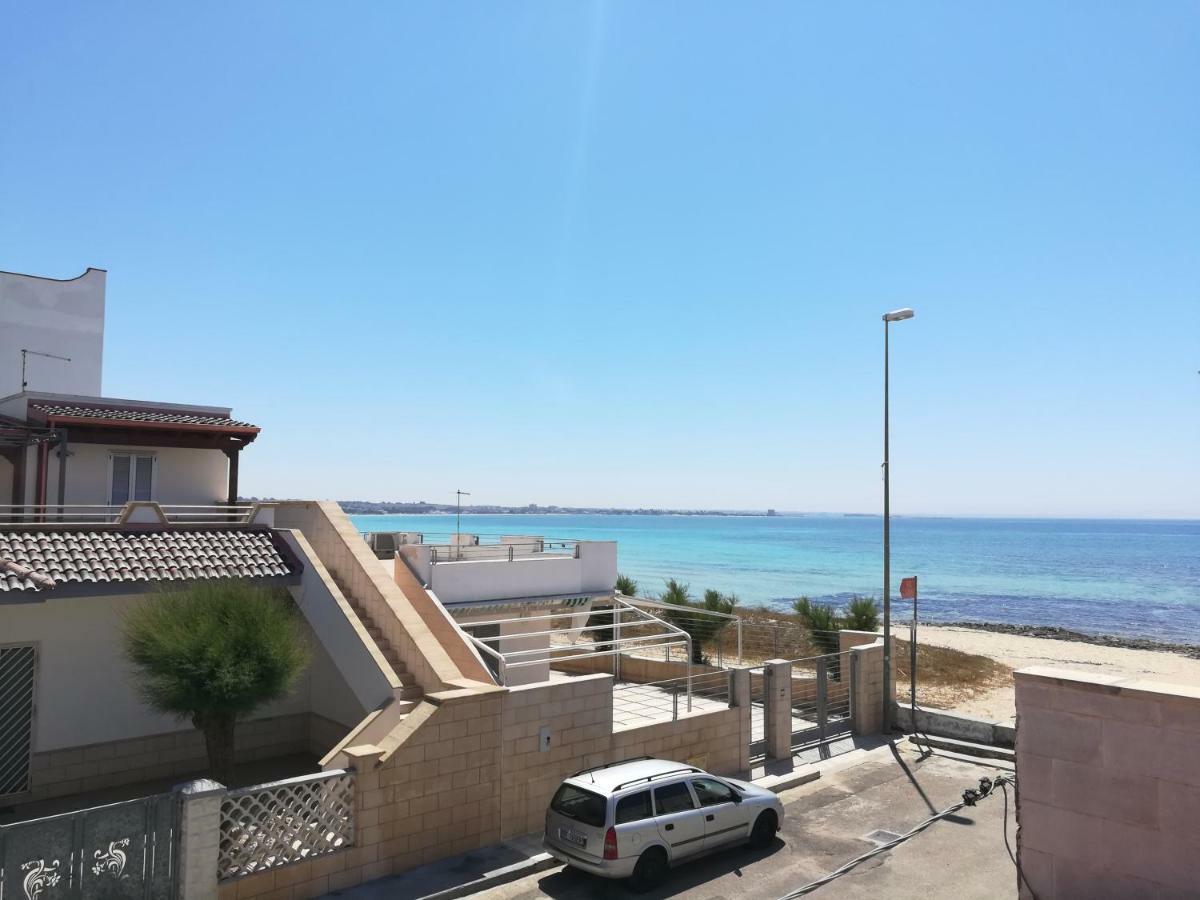 Casa Vacanze Sonia Torre Lapillo Exterior foto